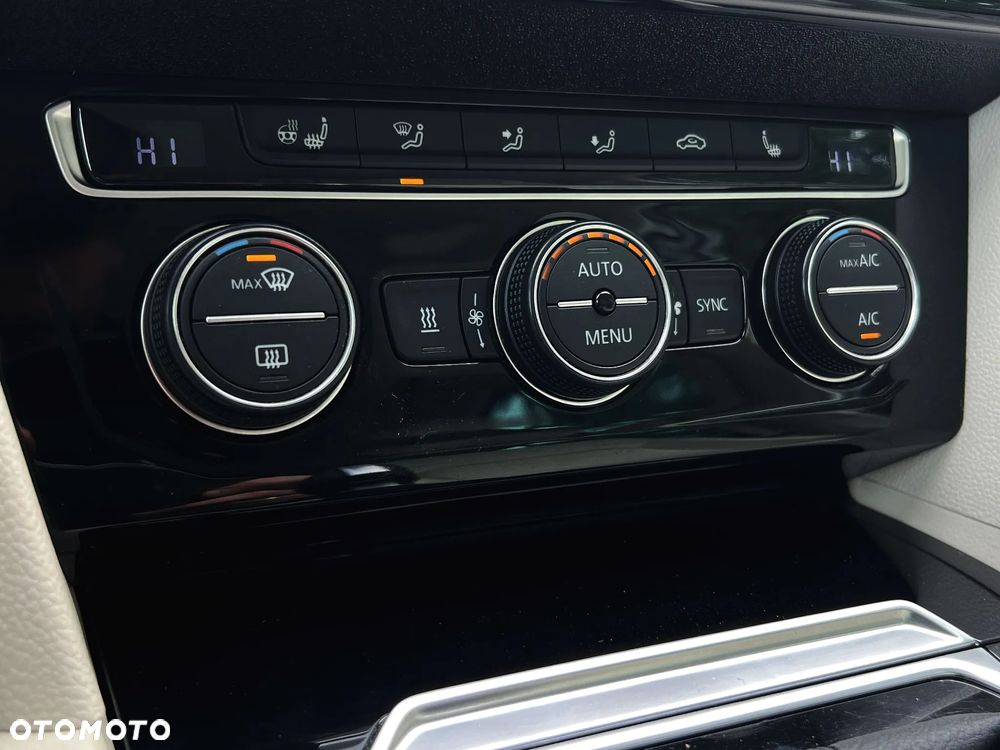 Volkswagen Passat 2.0 TDI SCR DSG Highline - 31