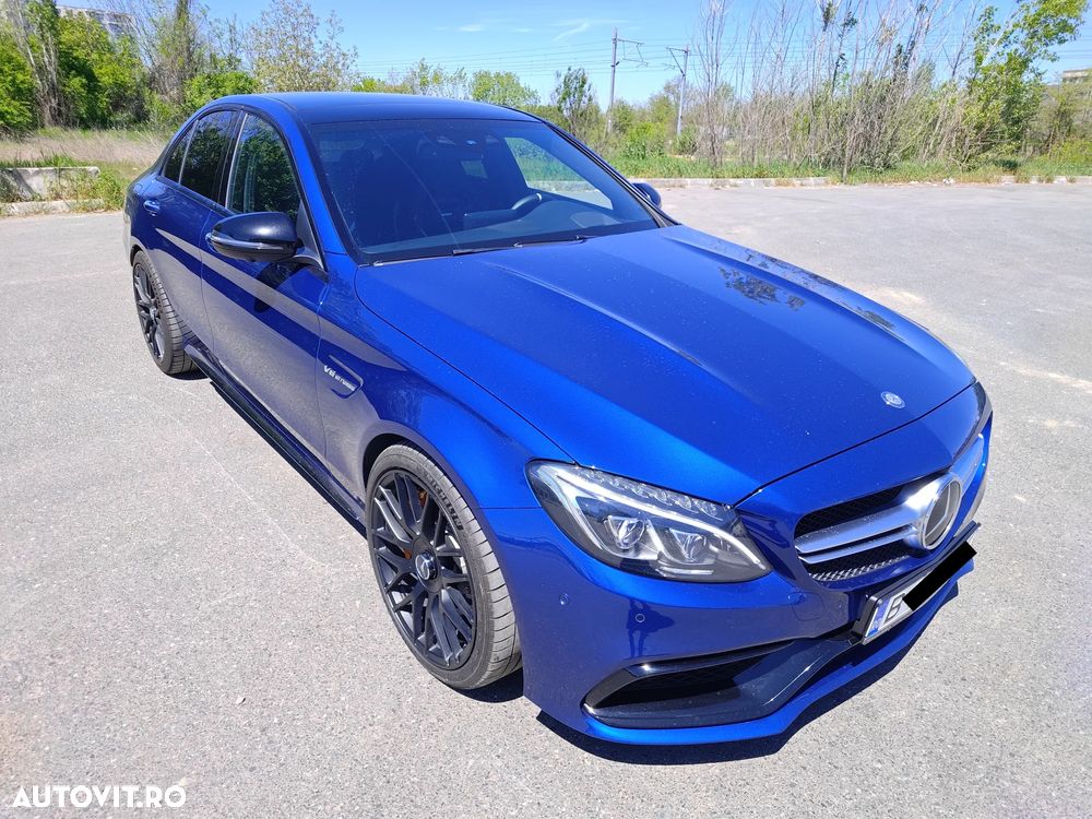 Mercedes-Benz C 63 AMG - 1