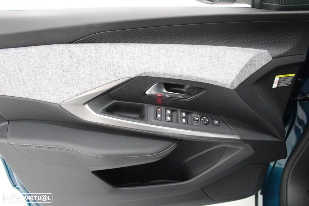 Peugeot E-5008 210 Allure Business - 13
