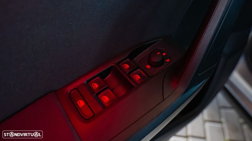 SEAT Arona 1.0 TSI FR - 12