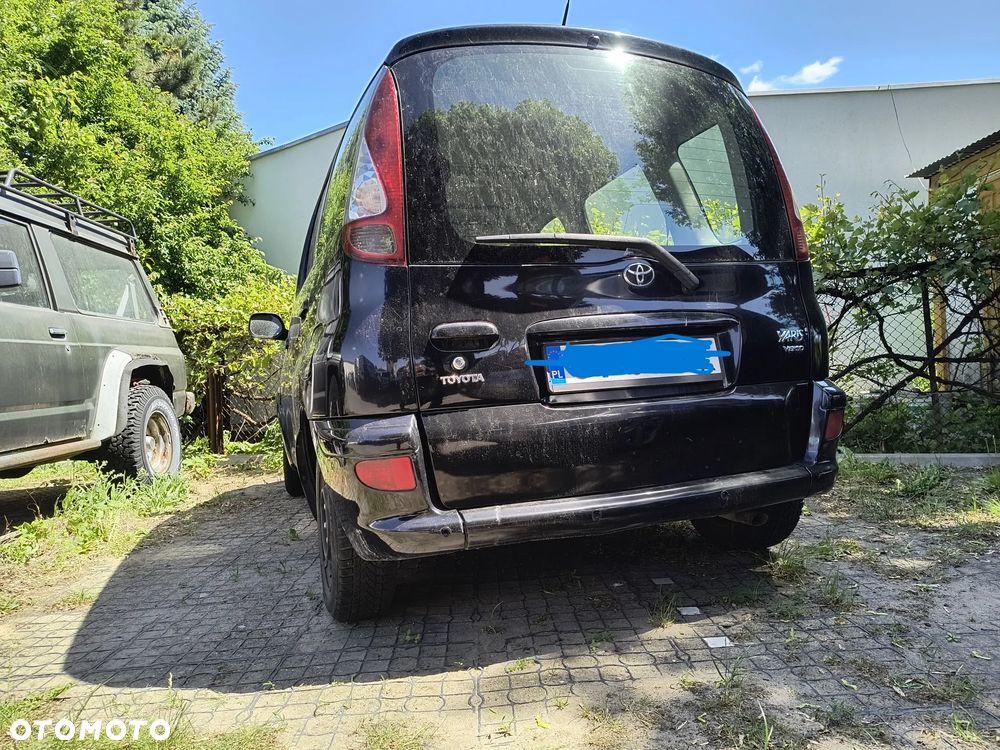 Toyota Yaris Verso 1.3 Sol - 10
