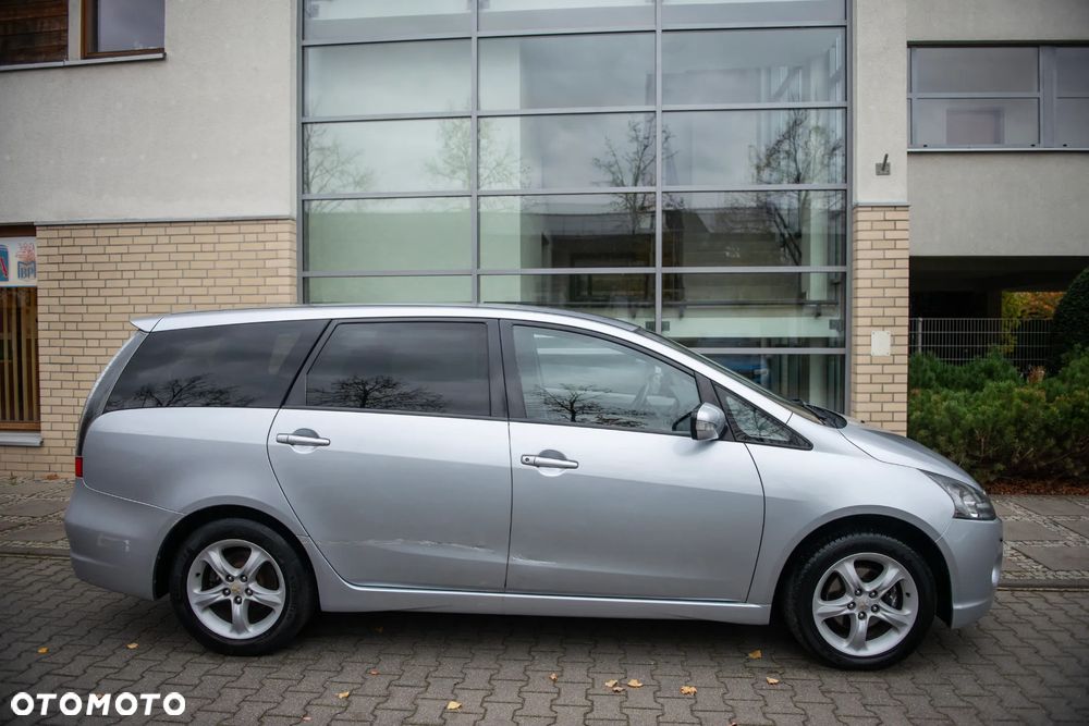 Mitsubishi Grandis 2.0 DI-D 6-Sitzer Intense - 12