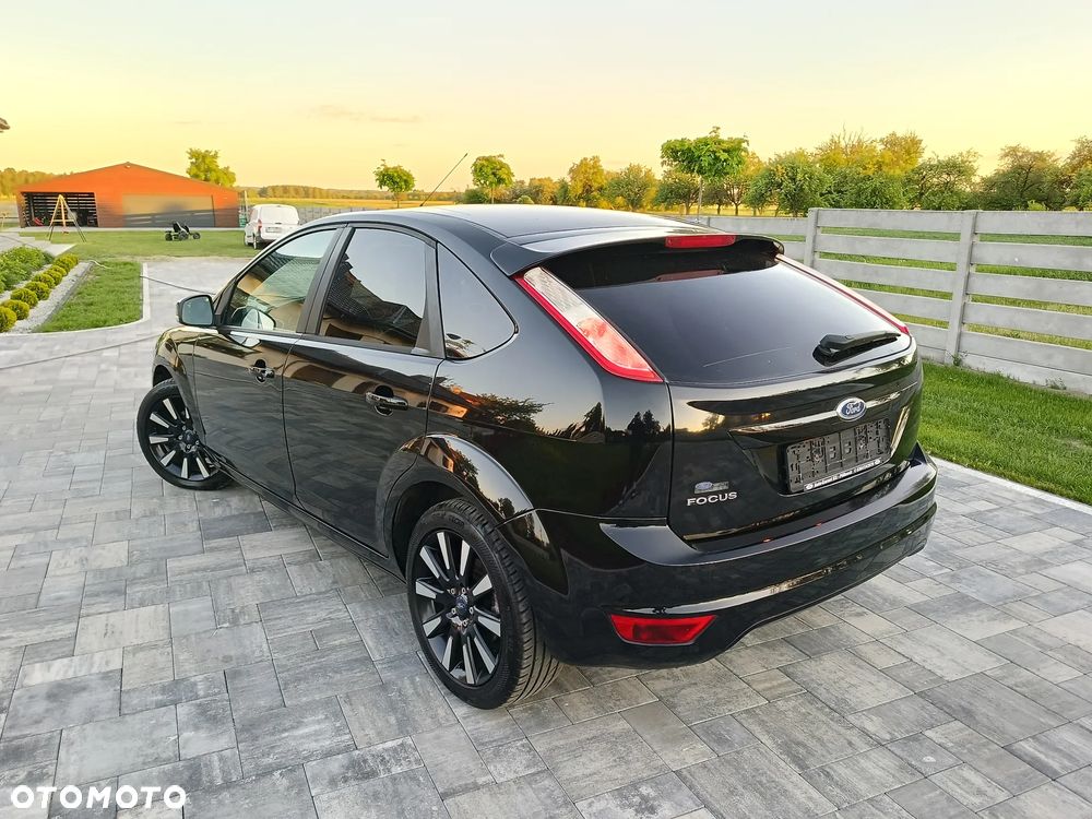 Ford Focus 1.6 16V Black Magic - 6