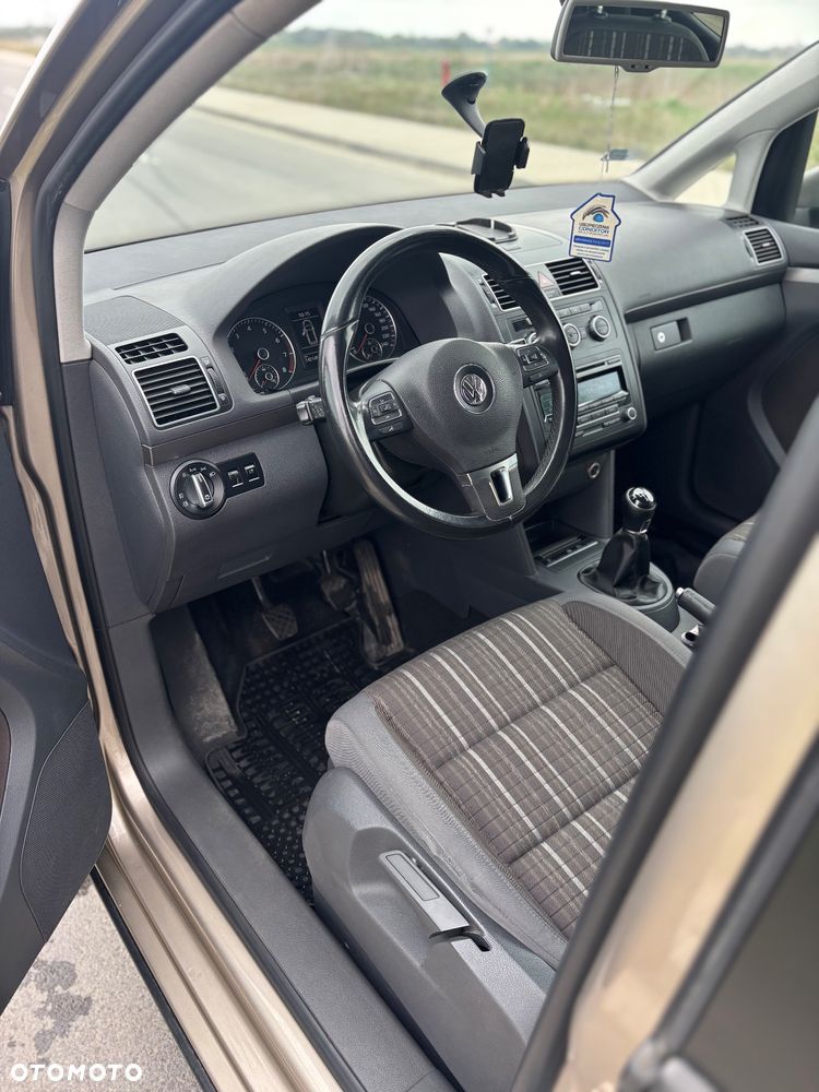 Volkswagen Touran 1.4 TSI Cross - 9