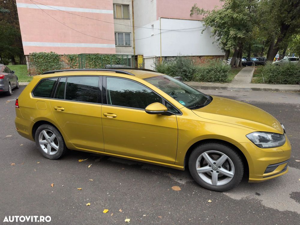 Volkswagen Golf - 3