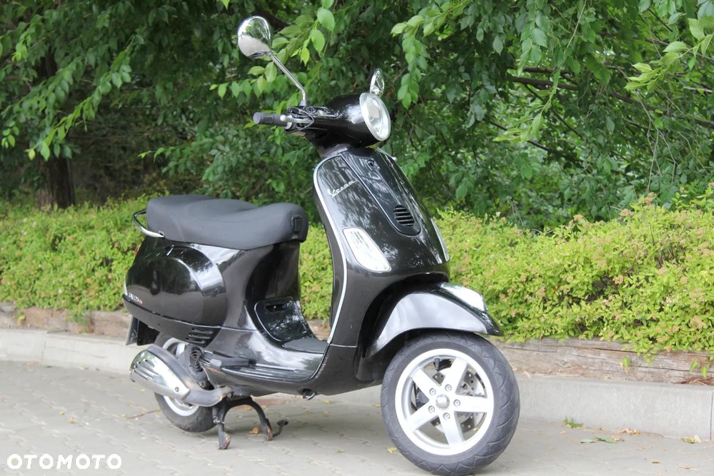 Piaggio Vespa - 12