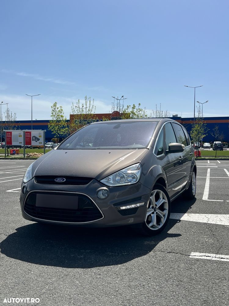 Ford S-Max - 12