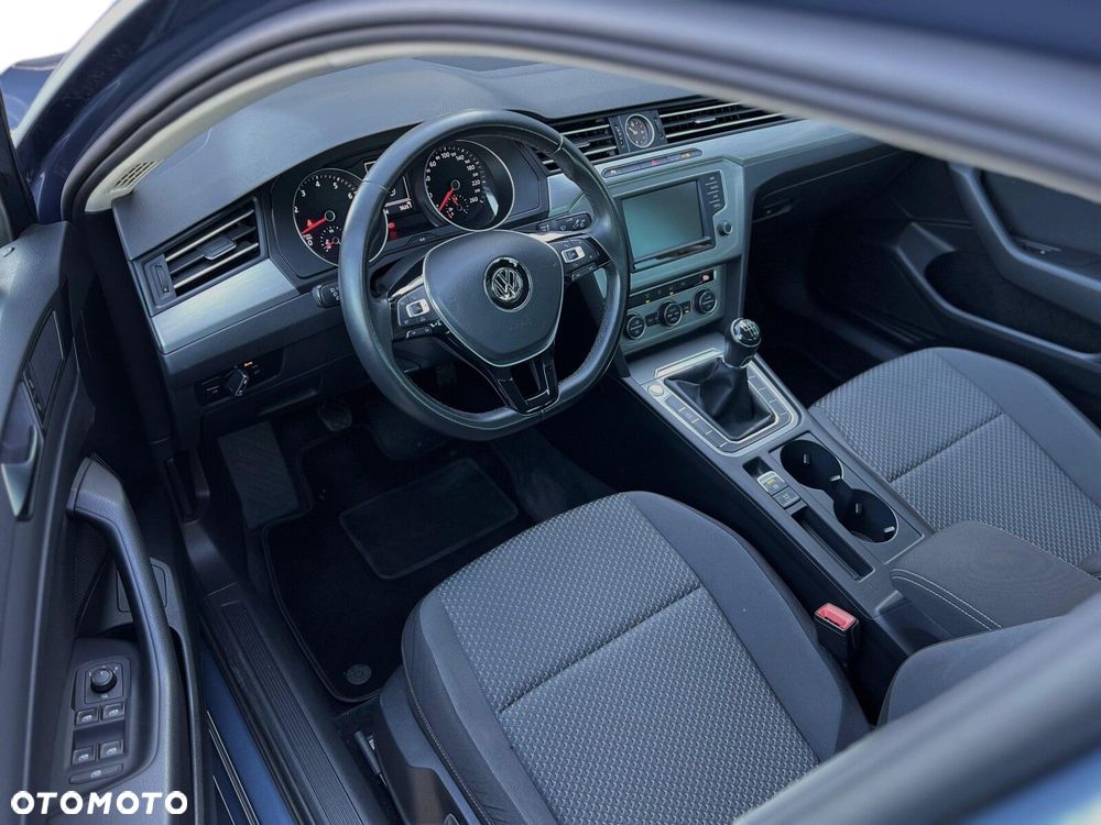 Volkswagen Passat 1.4 TSI BMT Trendline - 9