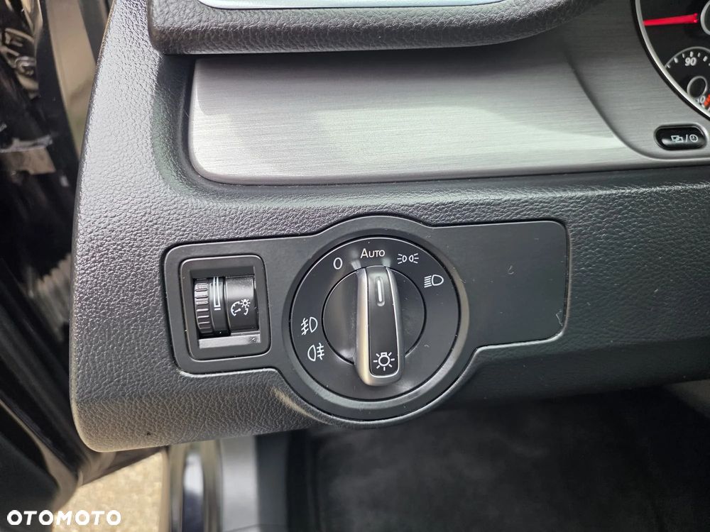 Volkswagen Passat Variant 2.0 TDI DPF Comfortline - 23