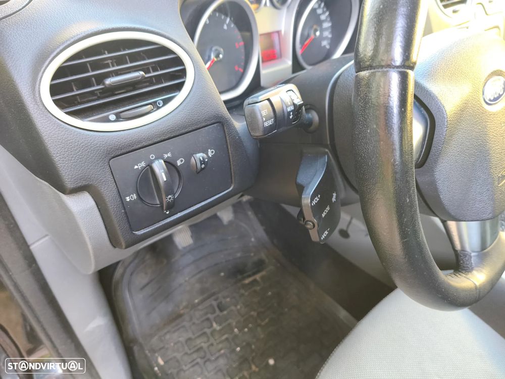 Ford Focus 1.6 TDCi Trend - 19
