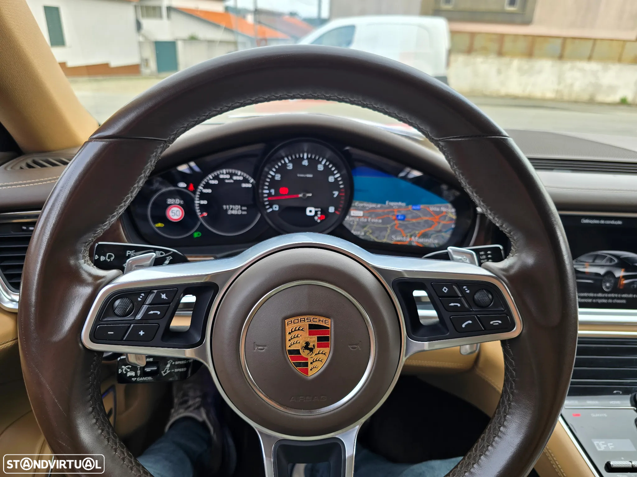 Porsche Panamera Standard - 11