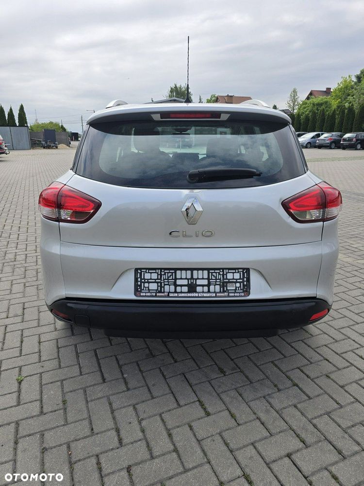 Renault Clio - 11