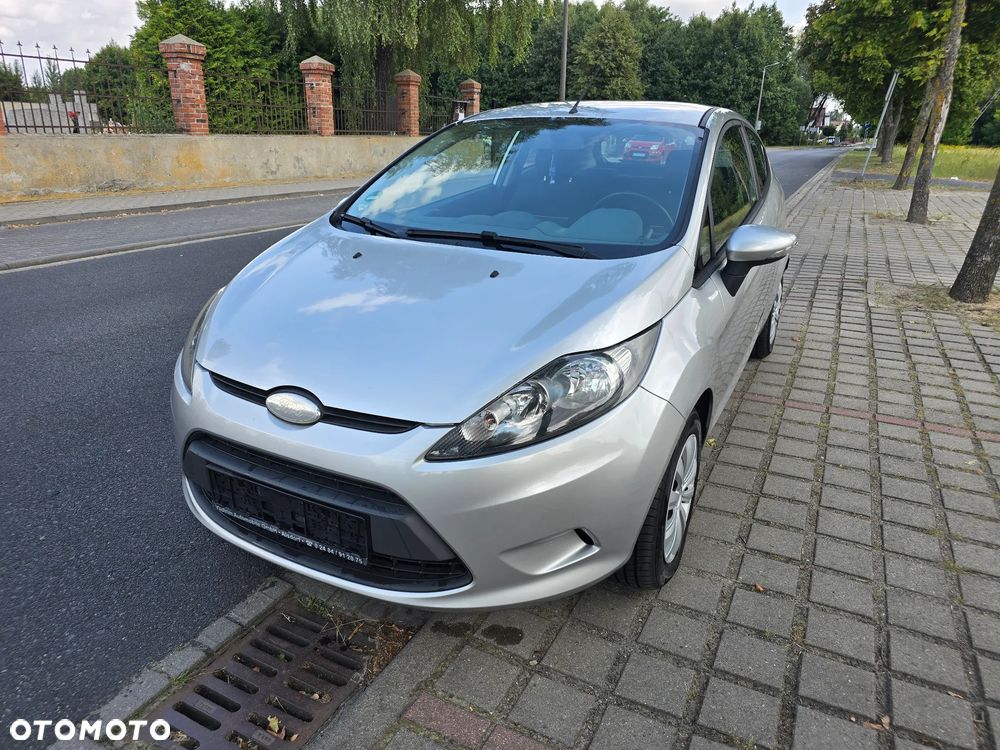 Ford Fiesta 1.6 TDCI Ambiente - 2