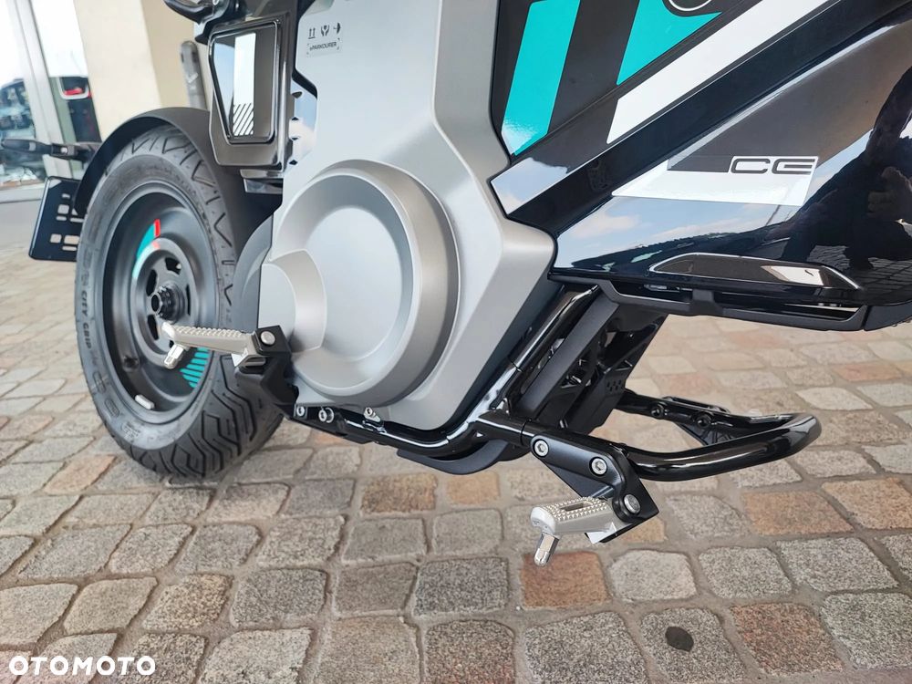 BMW CE 02 - 23