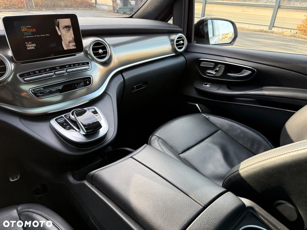 Mercedes-Benz Klasa V - 7