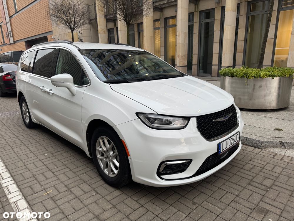 Chrysler Pacifica - 3