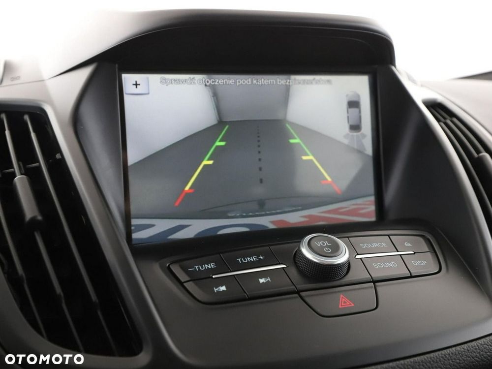 Ford Kuga 2.0 TDCi 2x4 Titanium - 25