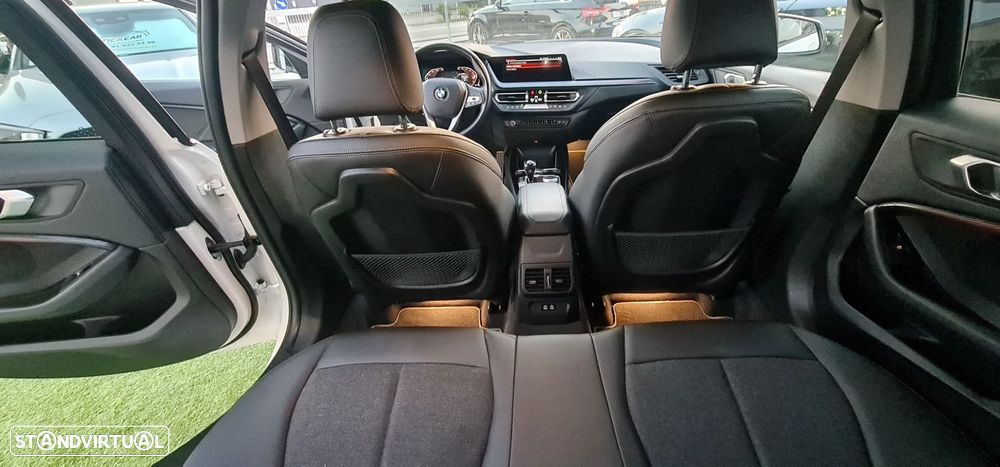 BMW 118 d Aut. Sport Line - 26