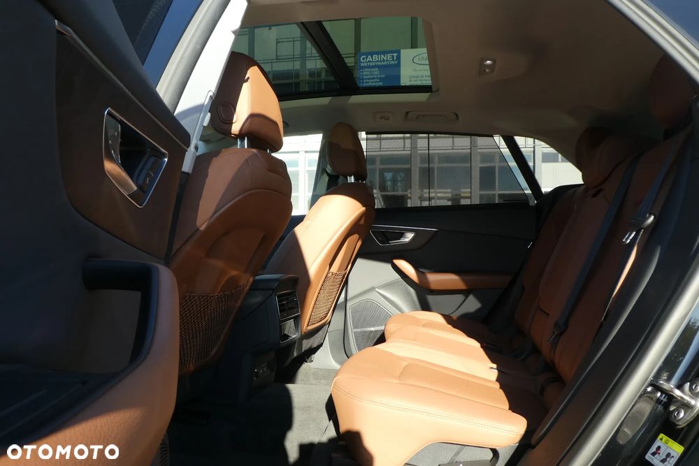 Audi Q8 55 TFSI mHEV Quattro Tiptronic - 19