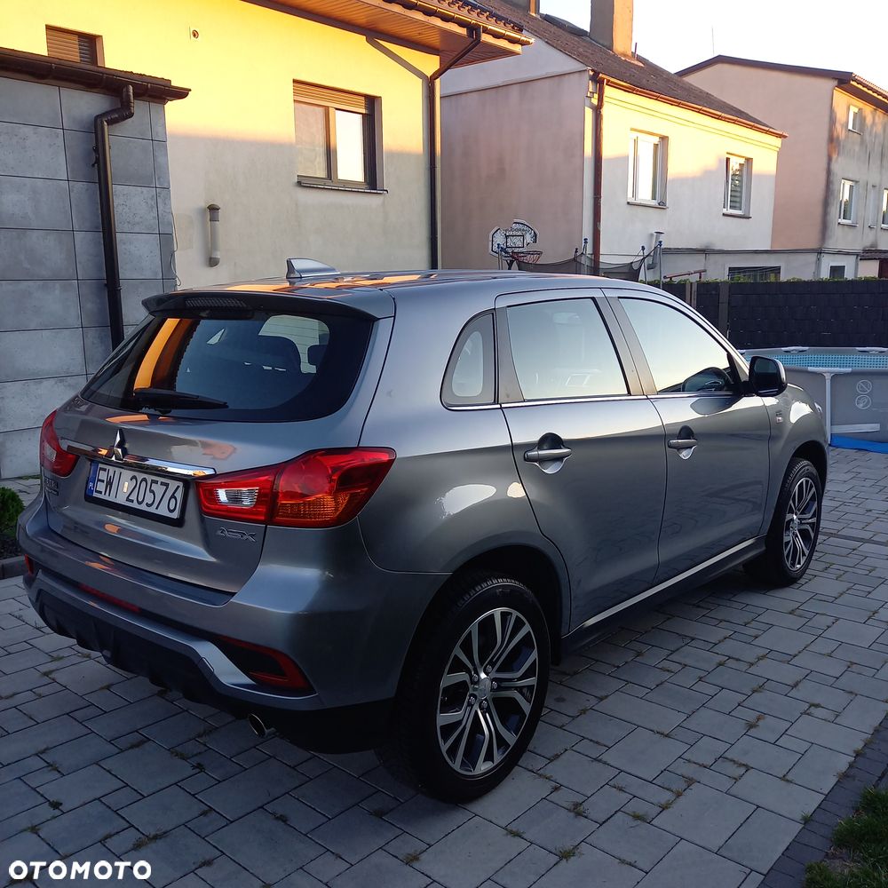 Mitsubishi ASX - 4