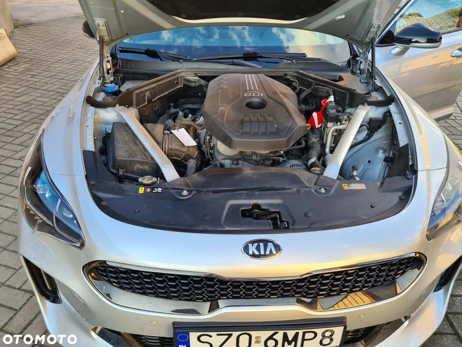 Kia Stinger 2.0 T-GDI GT Line - 13