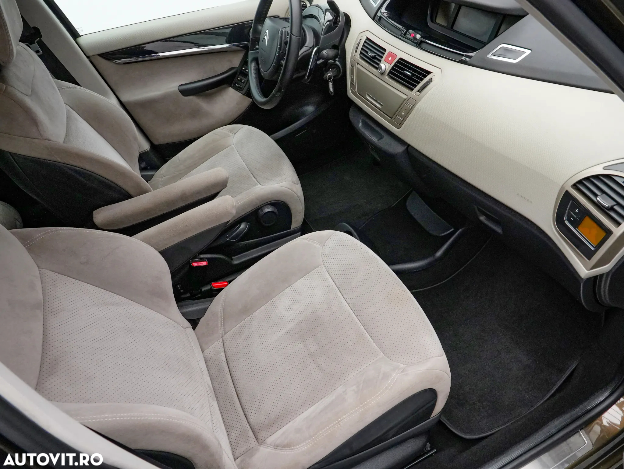 Citroën C4 Picasso - 12