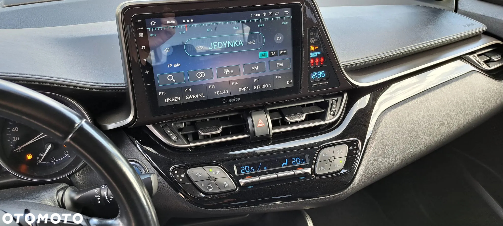 Toyota C-HR 1.8 Hybrid Black&White - 17
