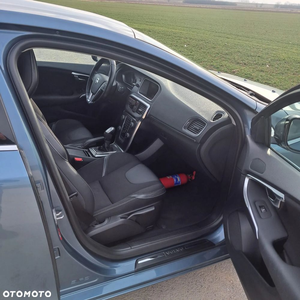 Volvo V40 D2 Momentum - 21