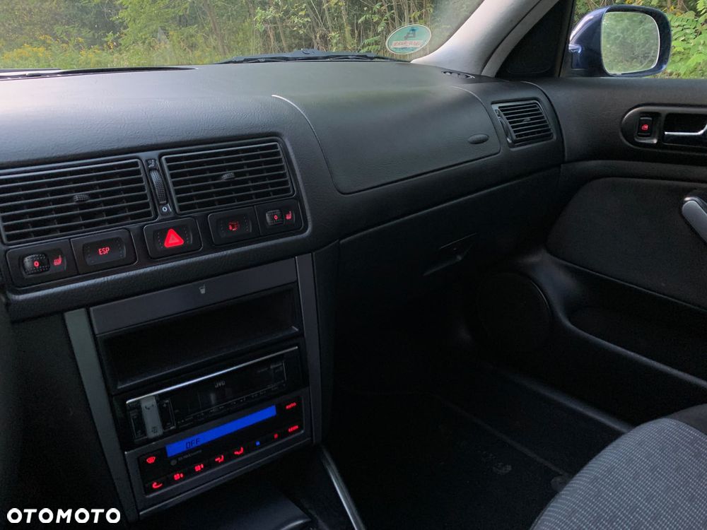 Volkswagen Golf - 15