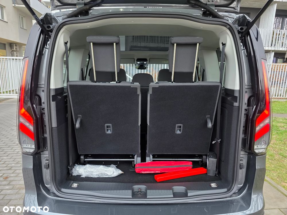 Ford Tourneo Connect 2.0 EcoBlue Active - 31