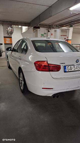 BMW Seria 3 320i xDrive - 8