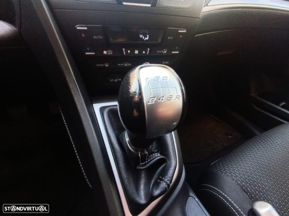 Honda Civic 1.4 i-VTEC Sport Black Edition - 27