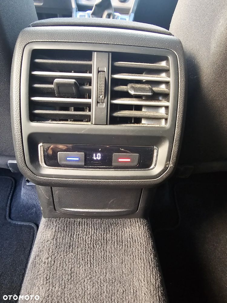Volkswagen Passat 1.6 TDI BMT Comfortline - 12