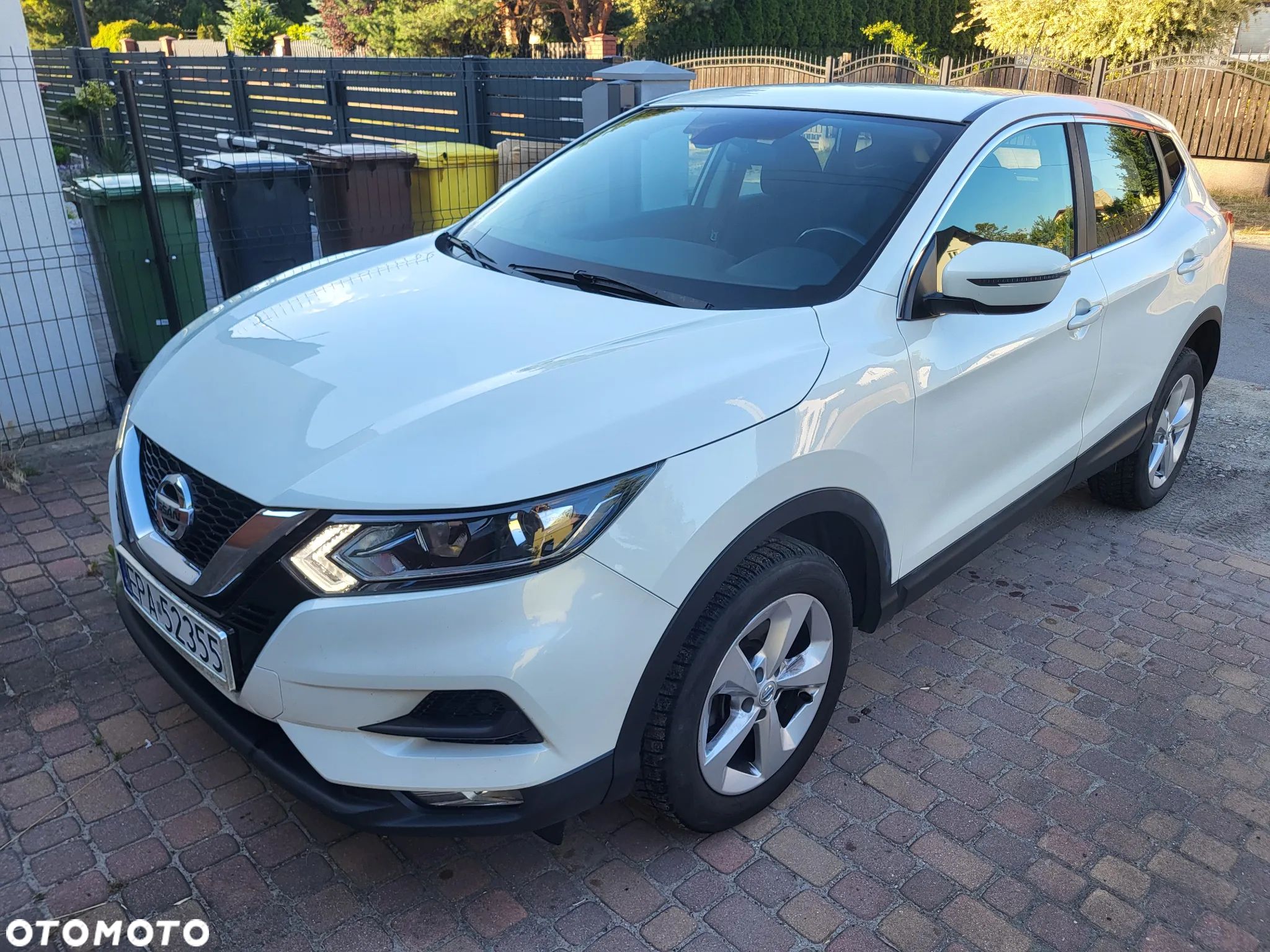 Nissan Qashqai - 1