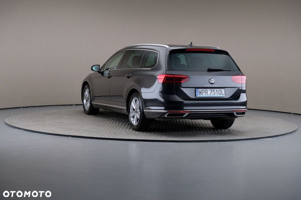 Volkswagen Passat Variant 2.0 TSI Elegance DSG - 2