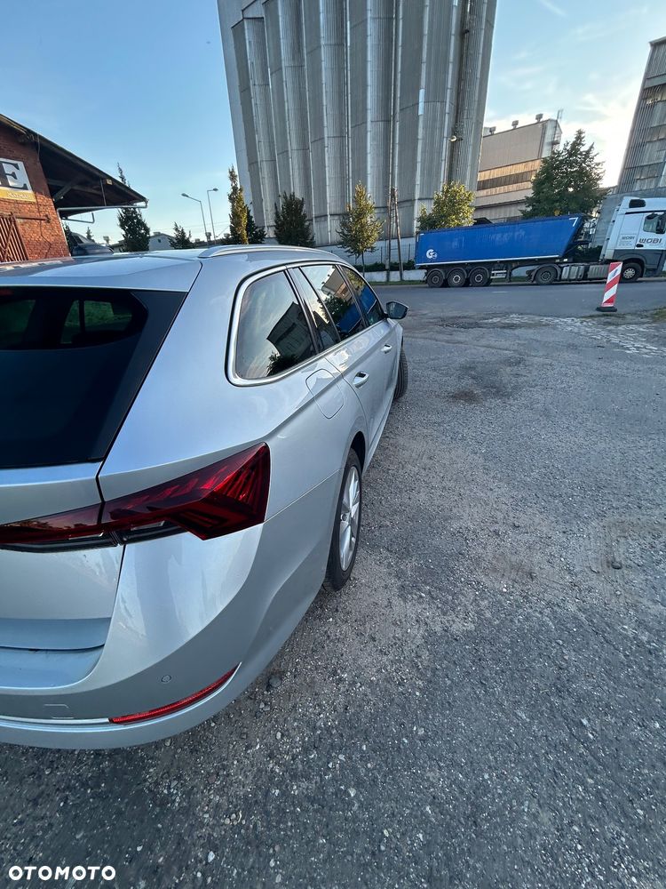 Skoda Octavia 2.0 TDI SCR Style DSG - 9