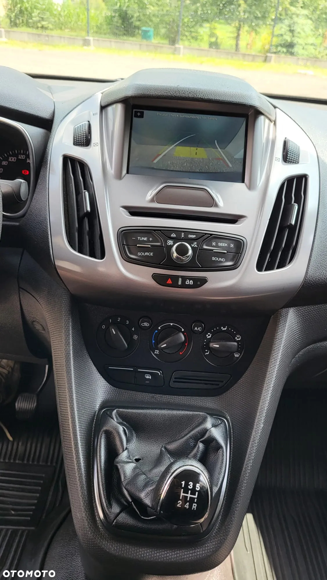 Ford TRANSIT CONNECT - 24
