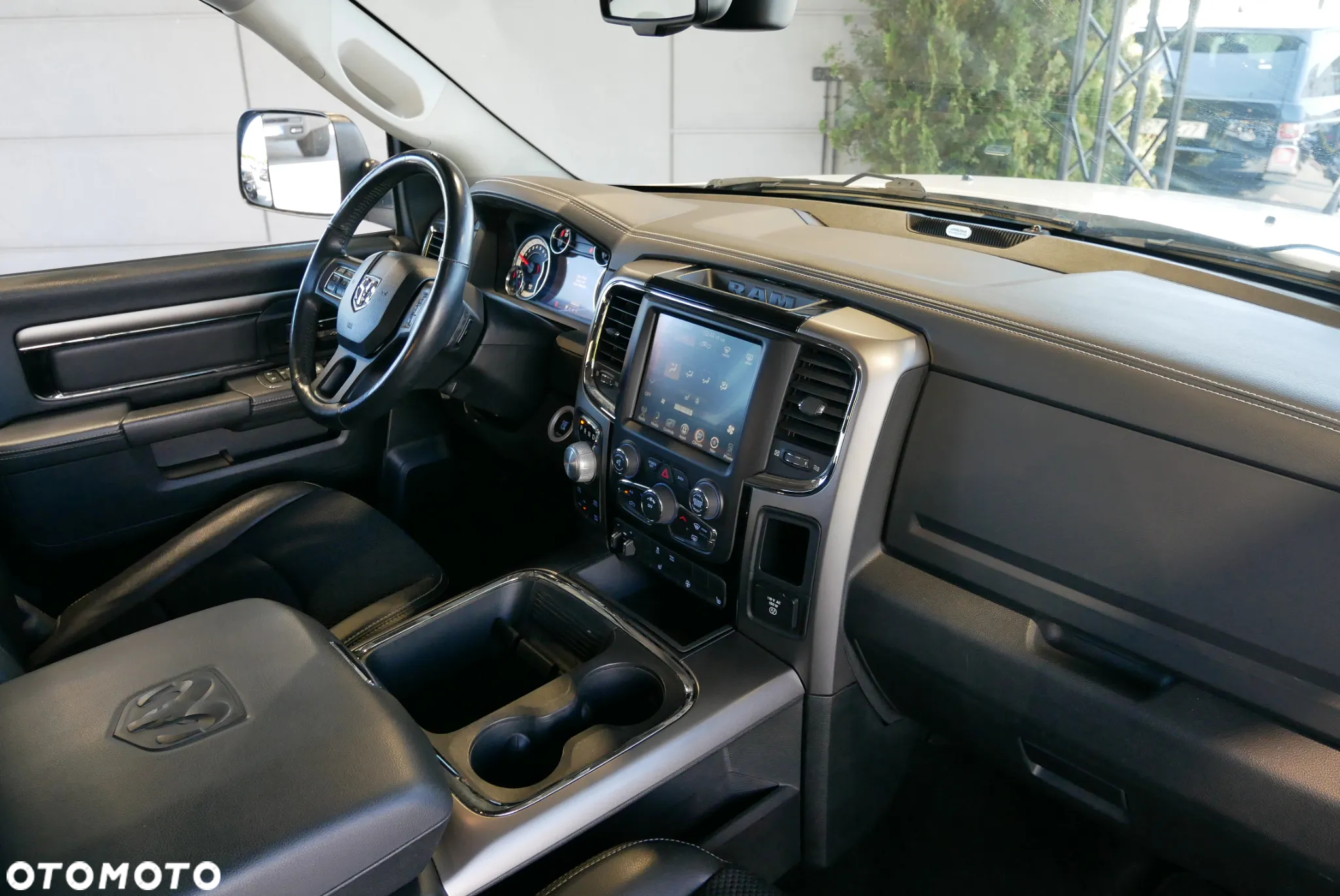 Dodge RAM 1500 5.7 4x4 - 10