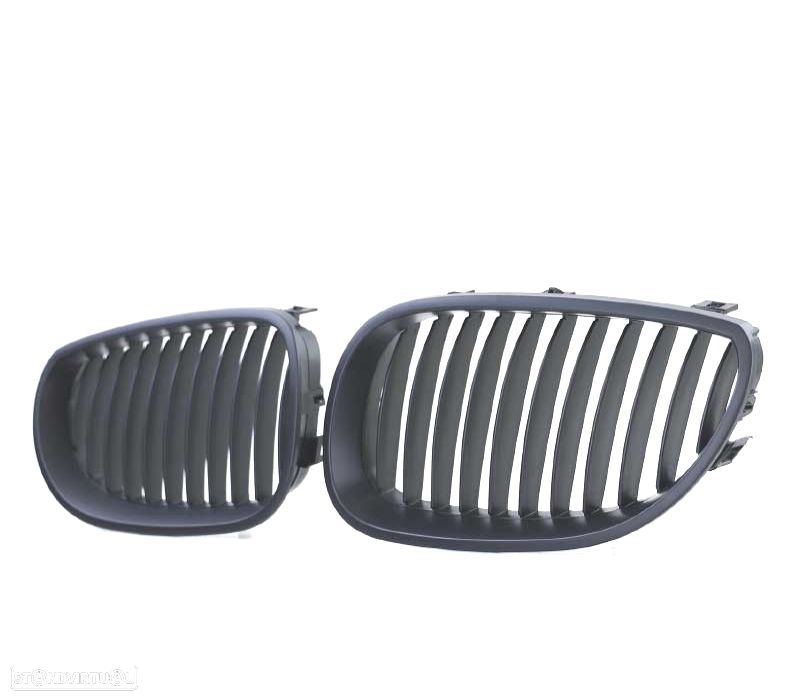 GRELHAS FRONTAIS BMW E60 E61 03-10 PRETO FOSCO LOOK M5 - 3