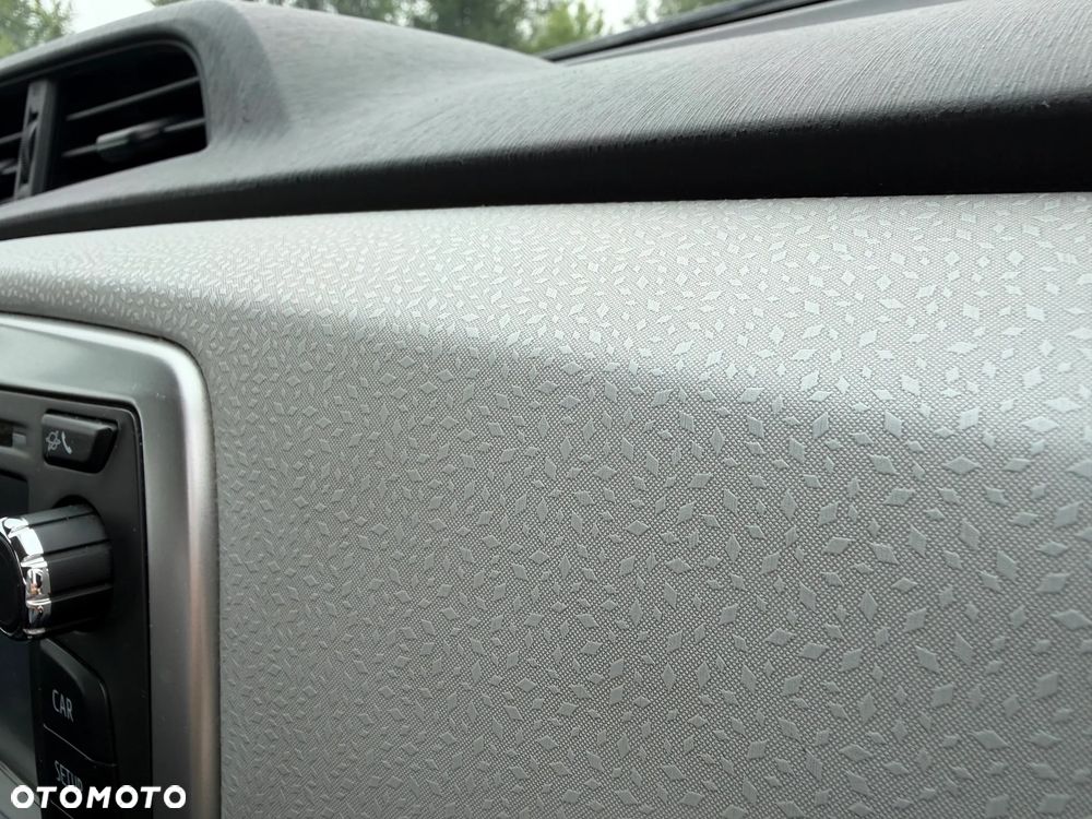 Toyota Yaris Hybrid 100 Premium - 39