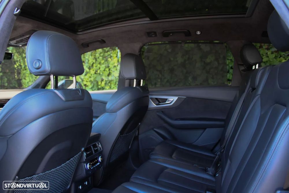 Audi Q7 3.0 TDI quattro S-line Tiptronic - 13