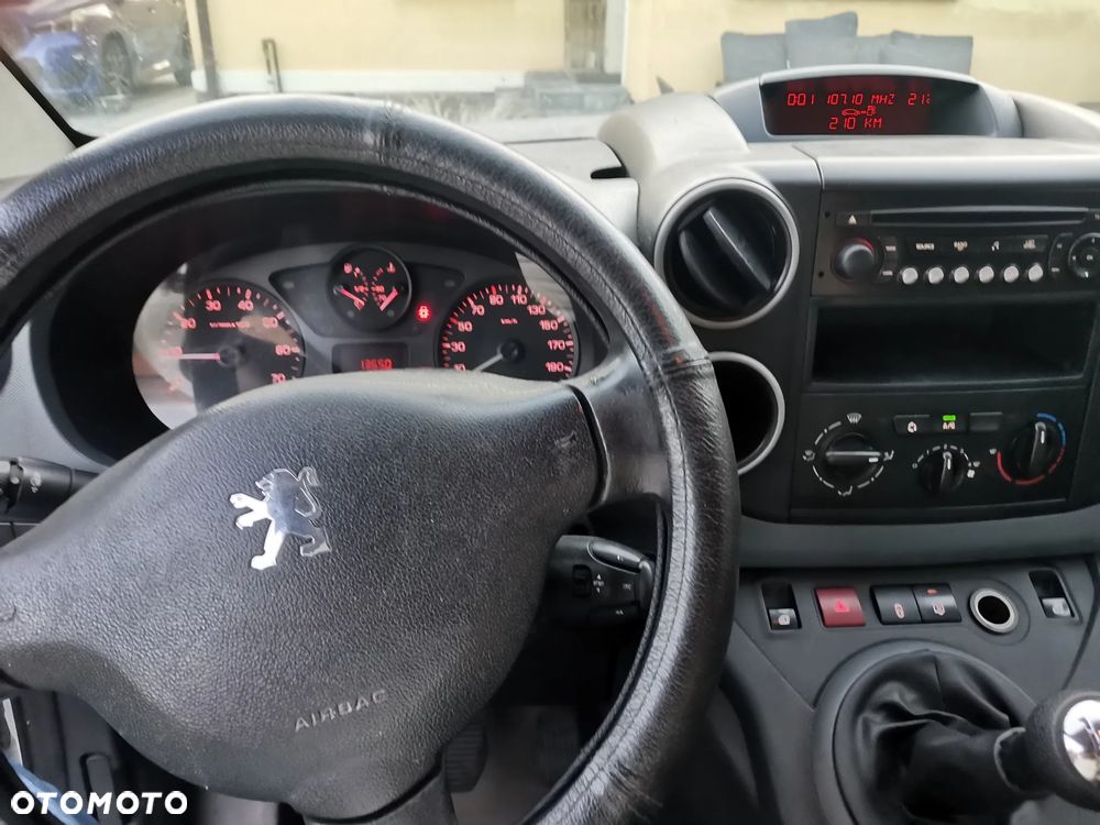 Peugeot Partner - 8