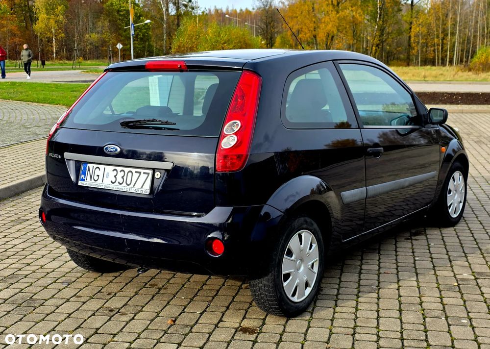 Ford Fiesta 1.3 Ambiente - 5