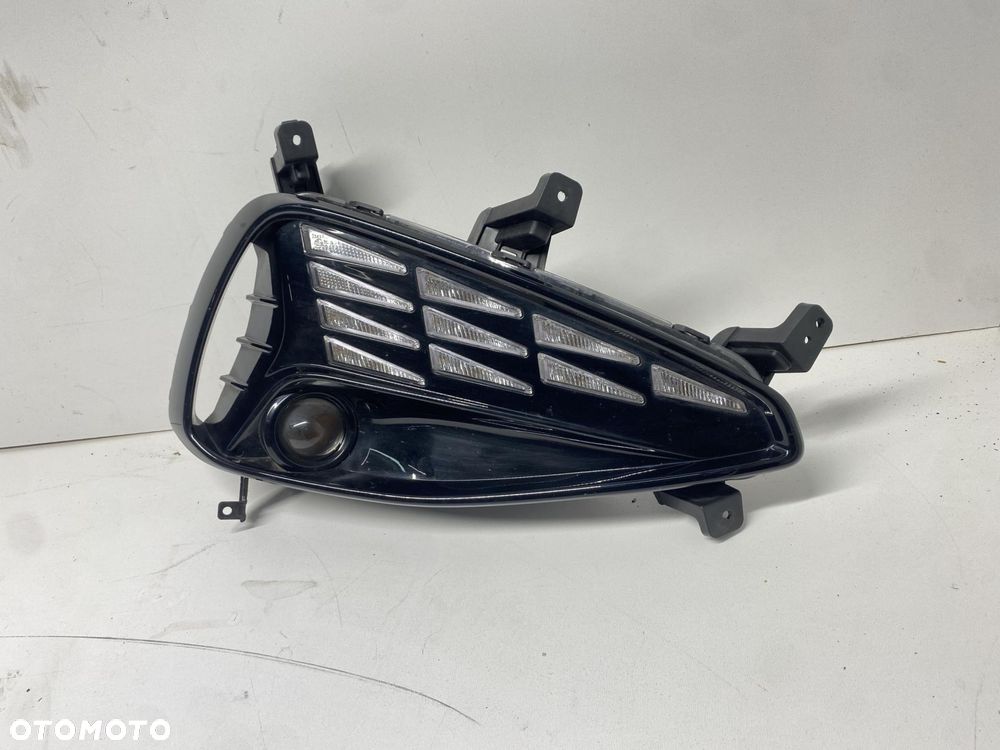 LAMPA PRAWA DRL HYUNDAI I30 III LIFT 92208-G4600 ŁADNA - 1