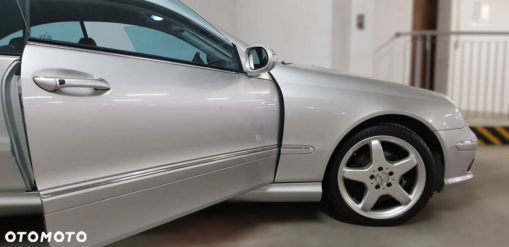 Mercedes-Benz CLK - 6