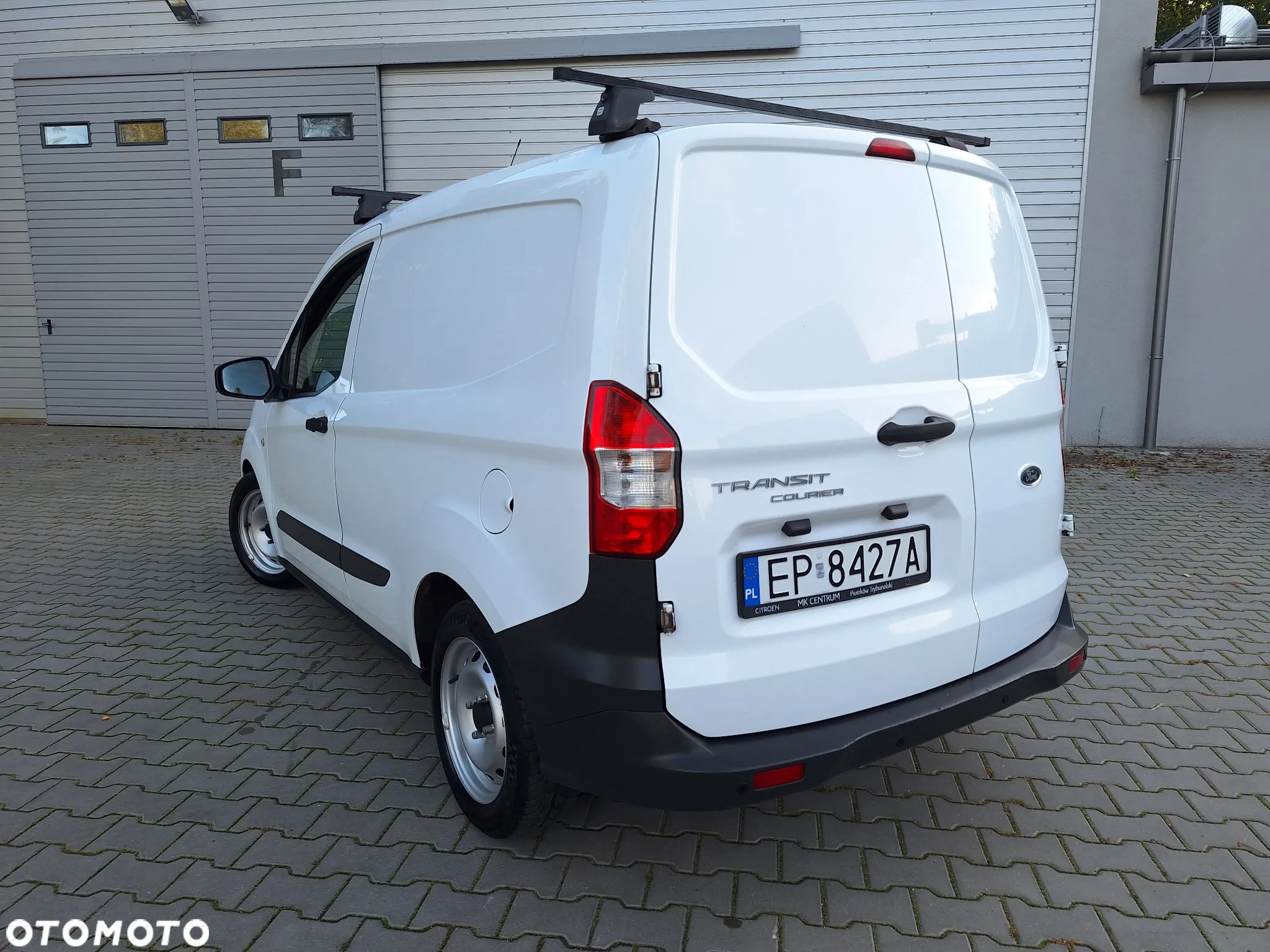 Ford Transit Courier - 6