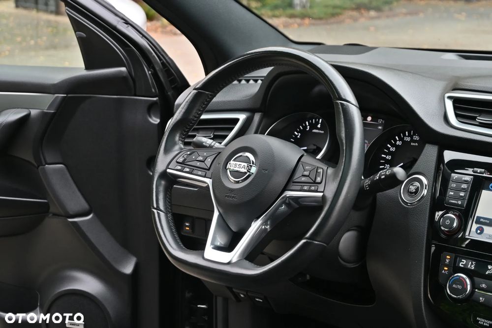 Nissan Qashqai 1.2 DIG-T Xtronic TEKNA+ - 25
