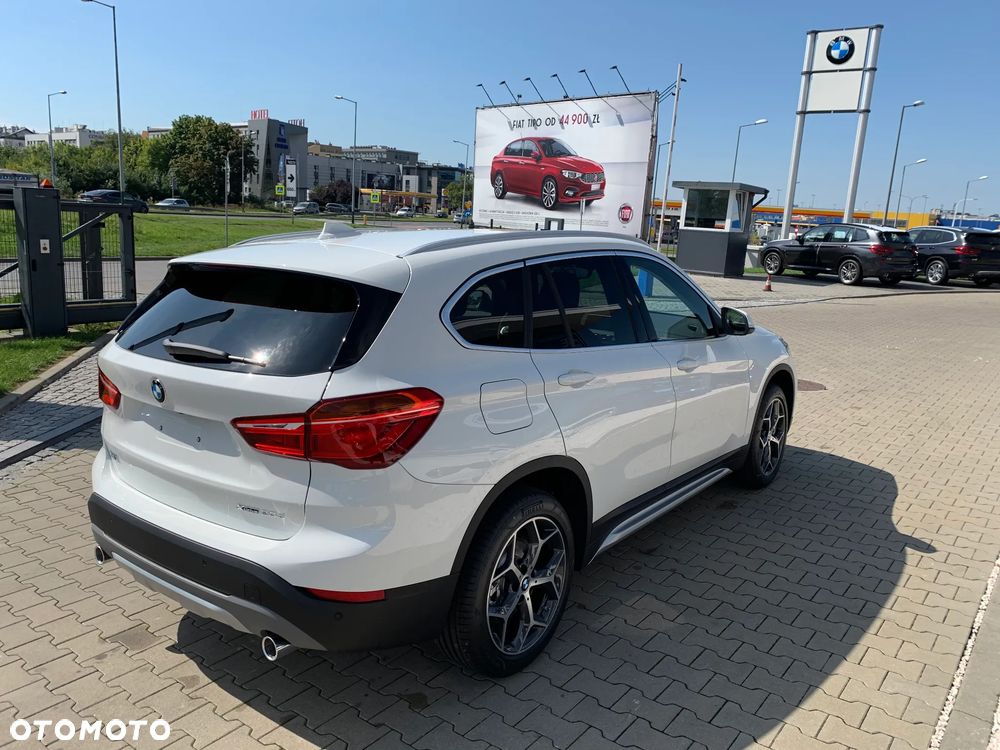 BMW X1 xDrive20d - 11