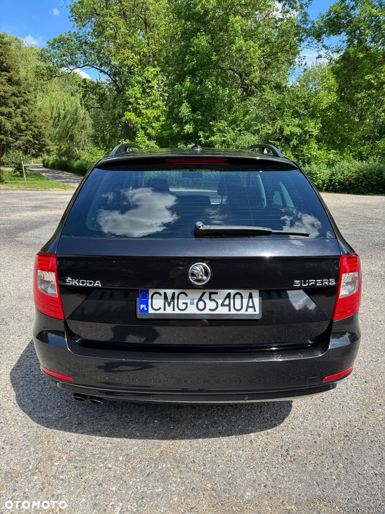 Skoda Superb 2.0 TDI DSG Ambition - 6
