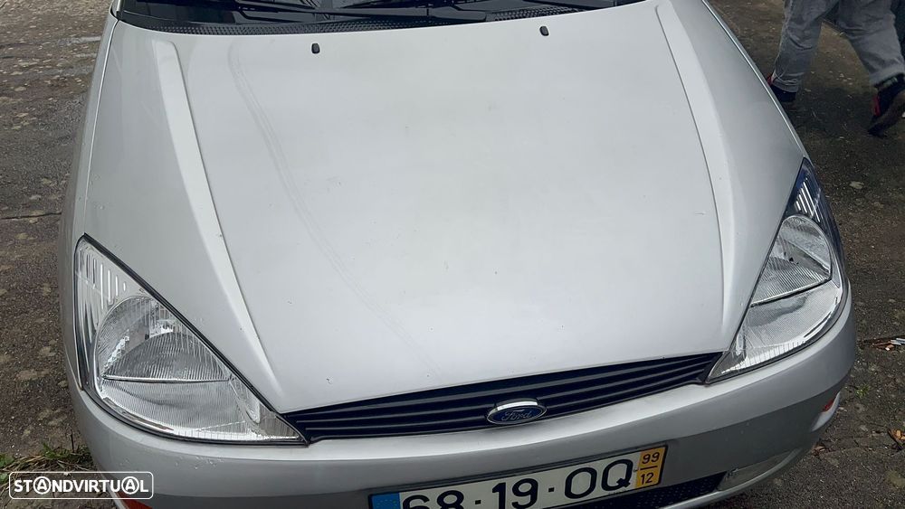 Ford Focus DI Ghia - 4